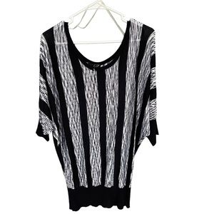 Questions by Say What? Black & White Dolman Lightweight Rayon Sweater Size XL